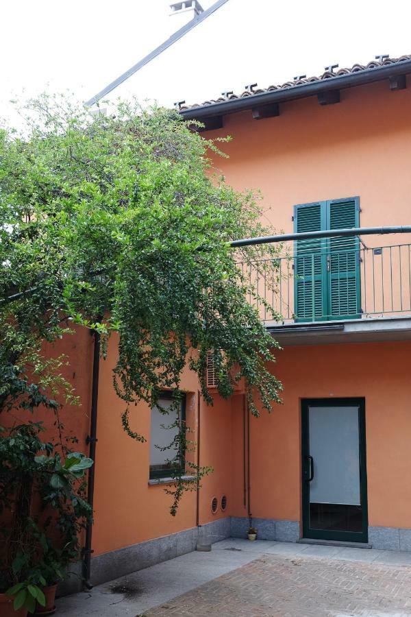 La Casa Di Ringhiera Apartamento Alba  Exterior foto